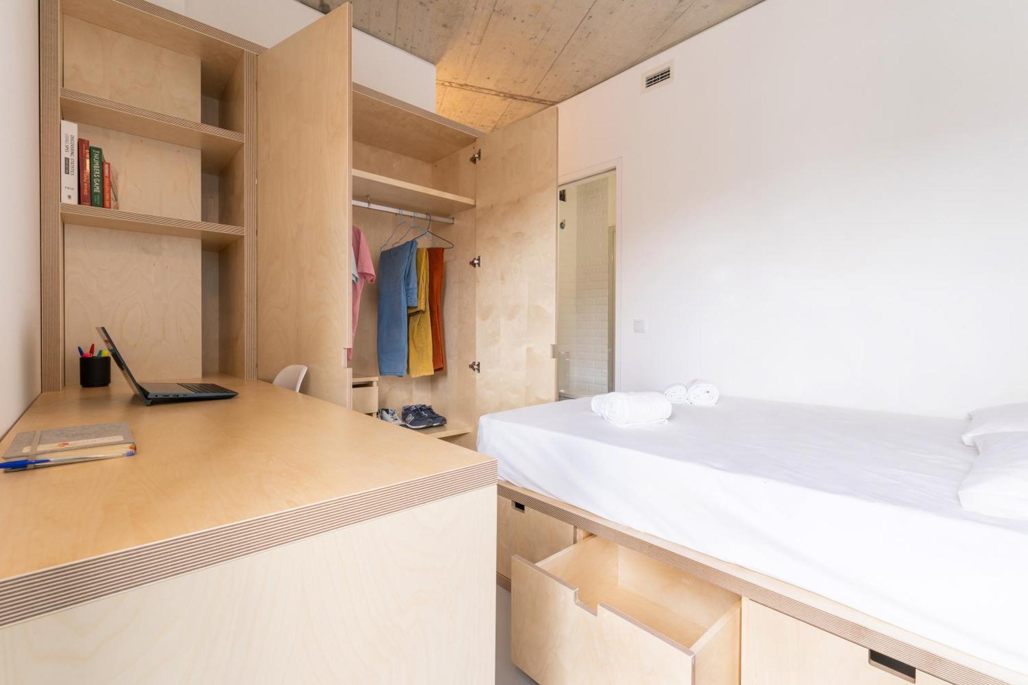 Studentville Central Lisbon Luaran gambar