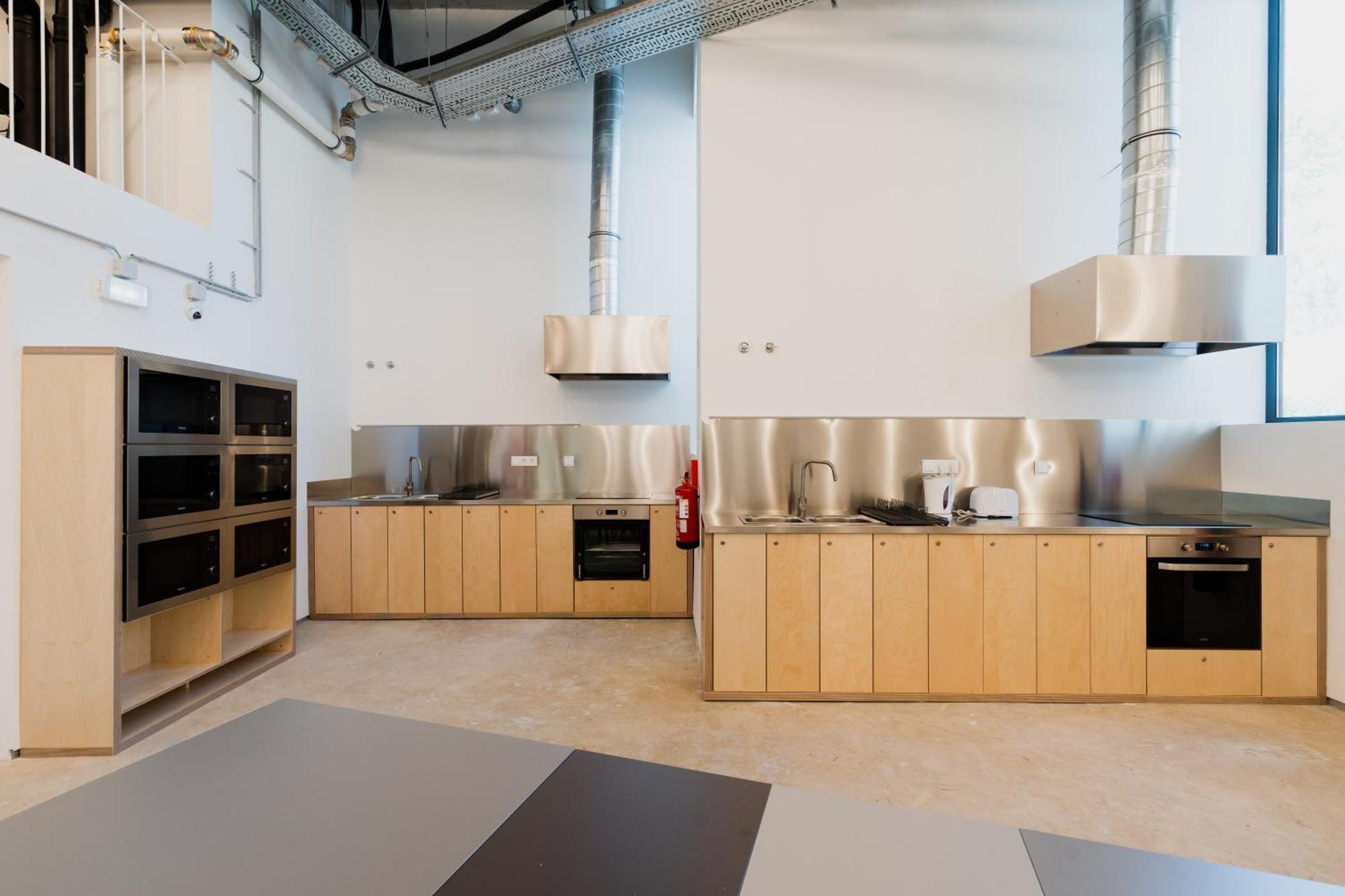 Studentville Central Lisbon Luaran gambar