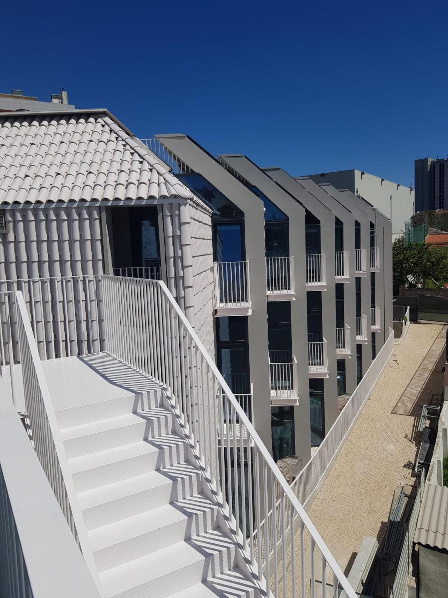 Studentville Central Lisbon Luaran gambar